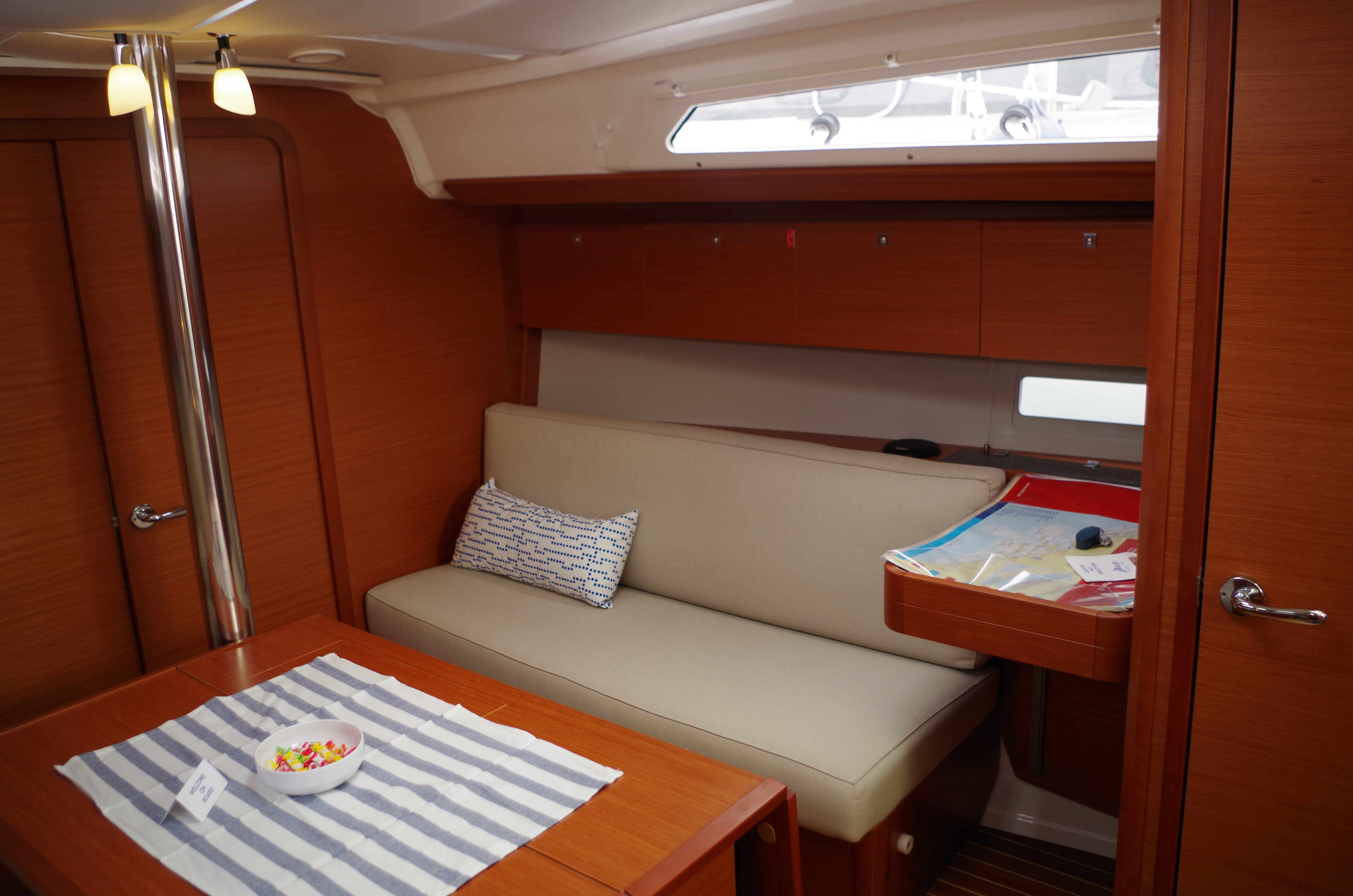 фото Dufour 360 Grand Large 4