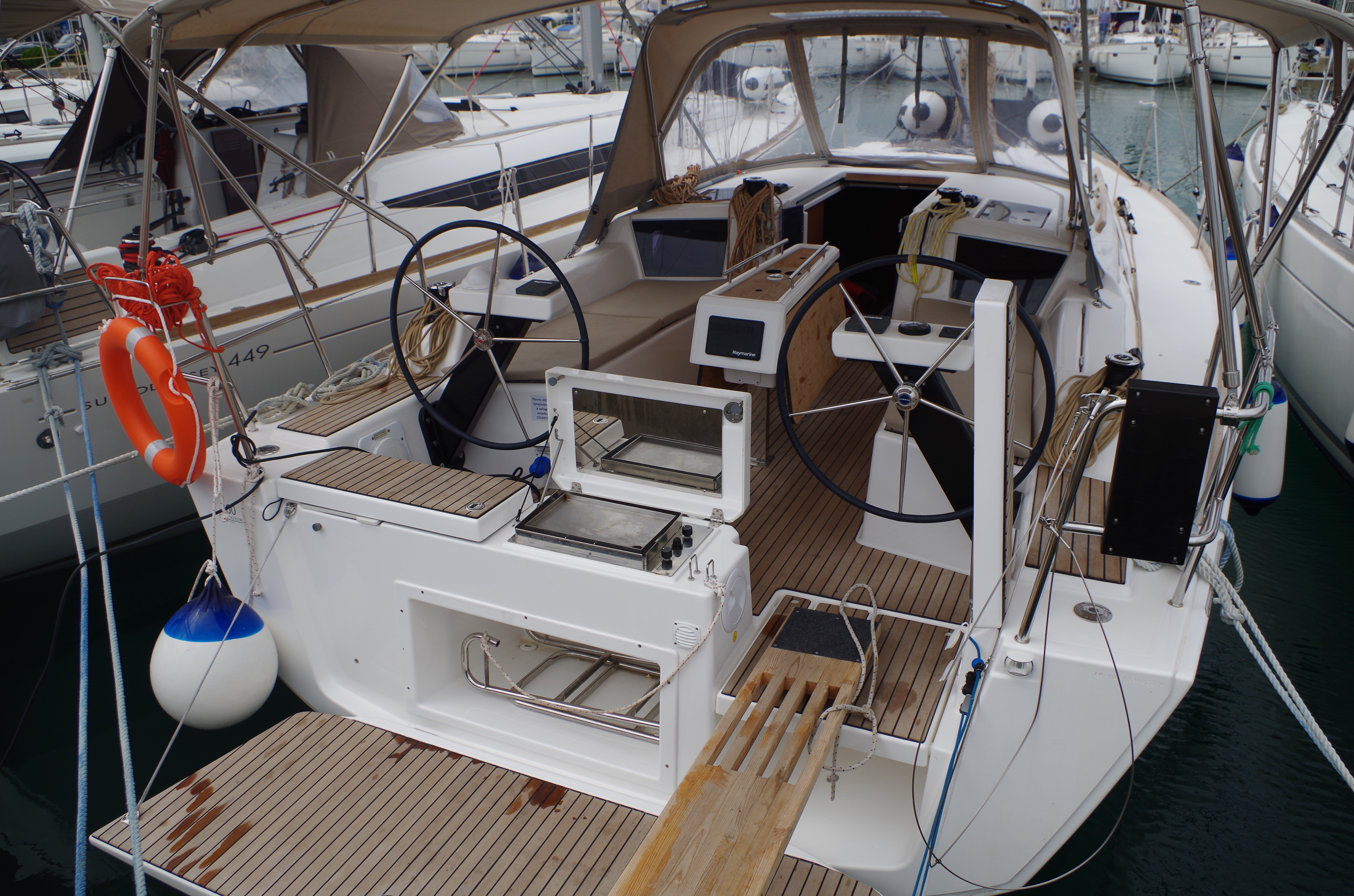 фото Dufour 360 Grand Large 17