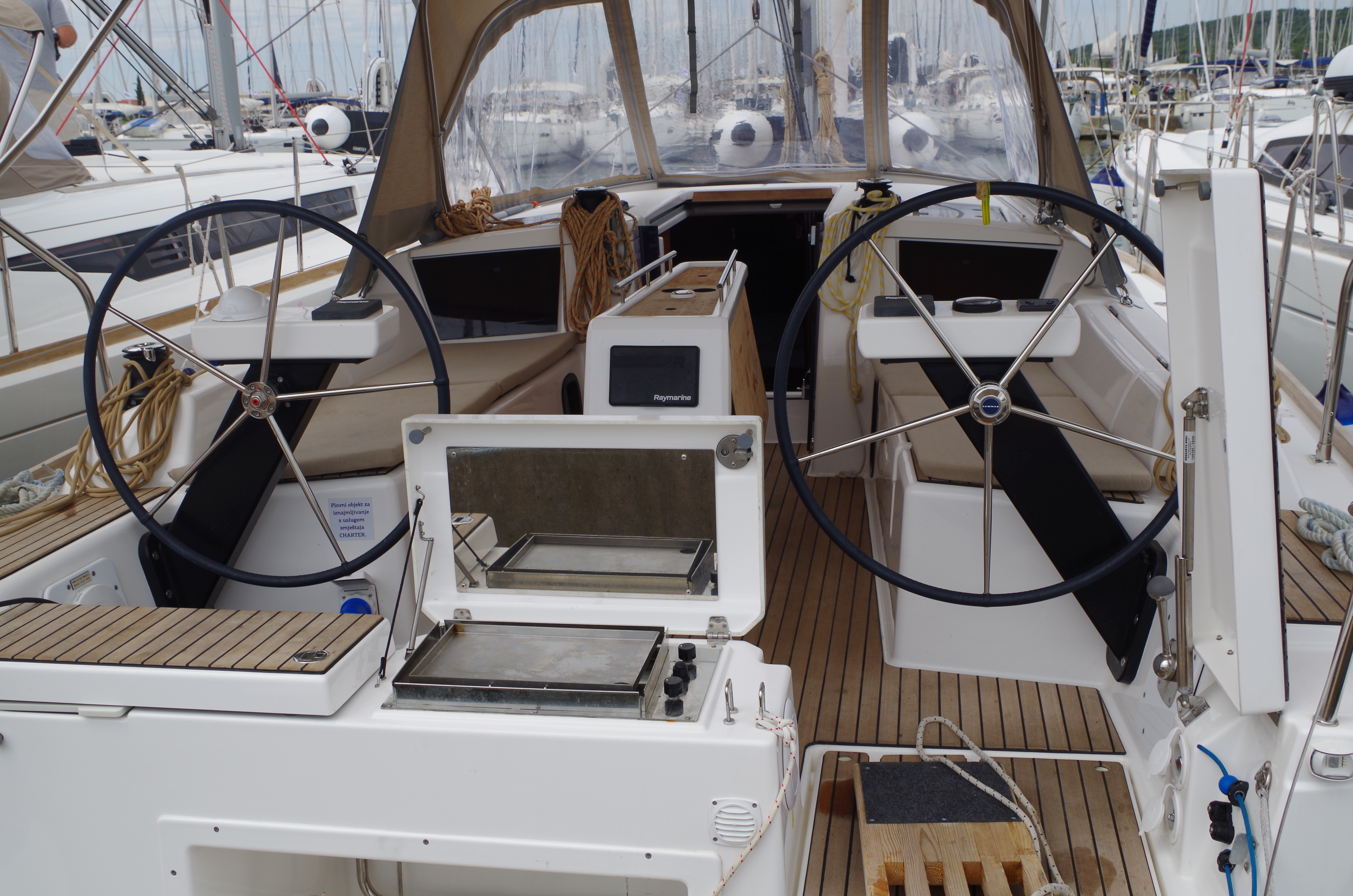 фото Dufour 360 Grand Large 18
