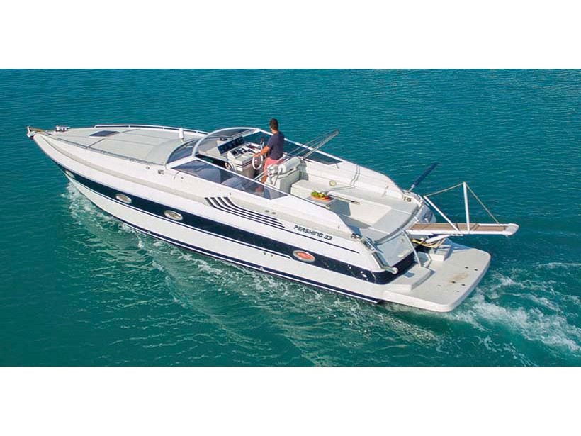 Pershing 33