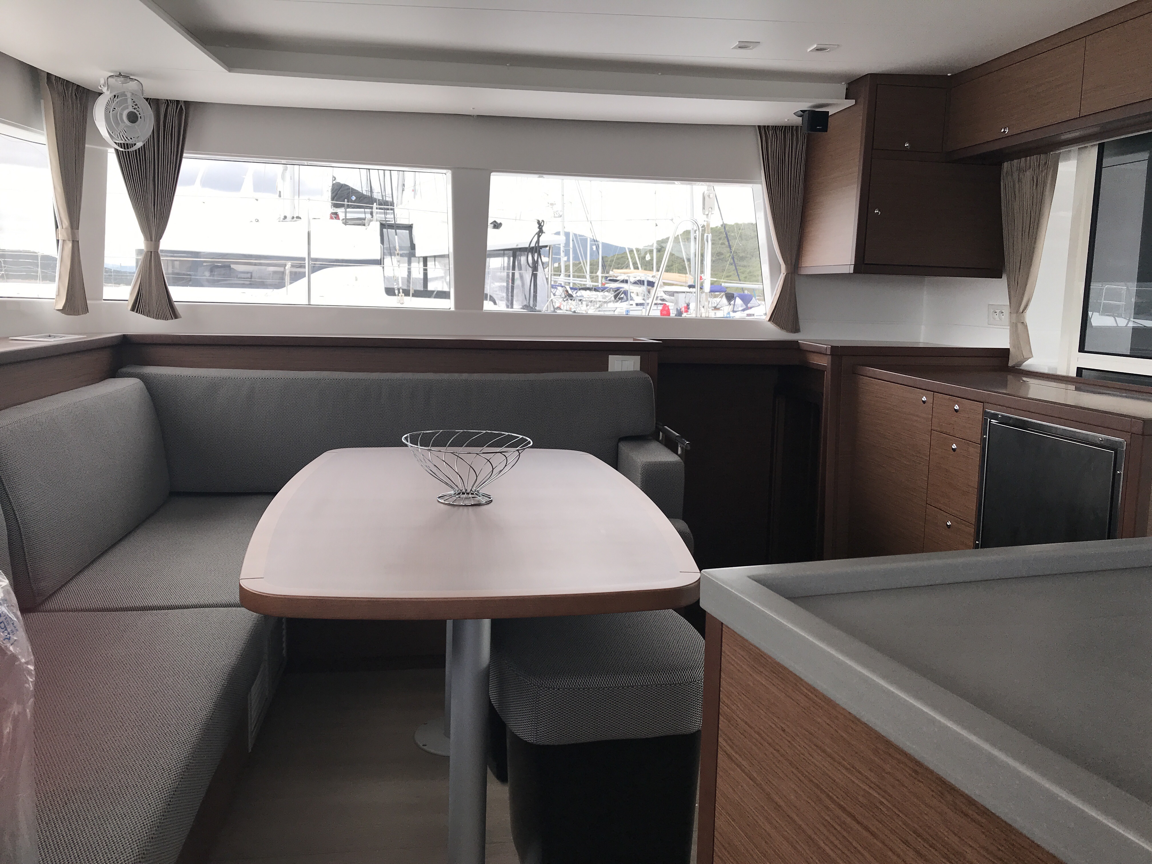 foto Lagoon 450  Flybridge 7