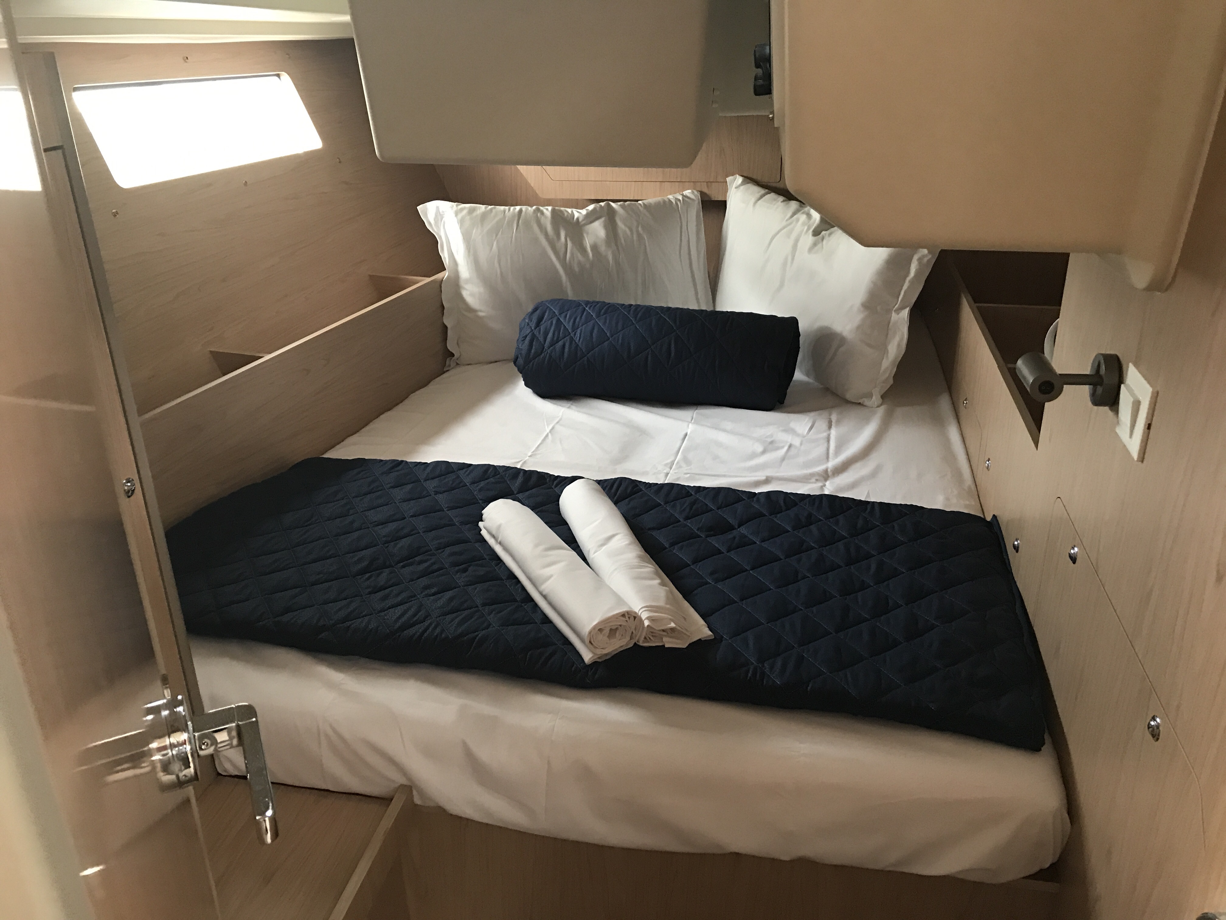 фото Oceanis 41.1 16