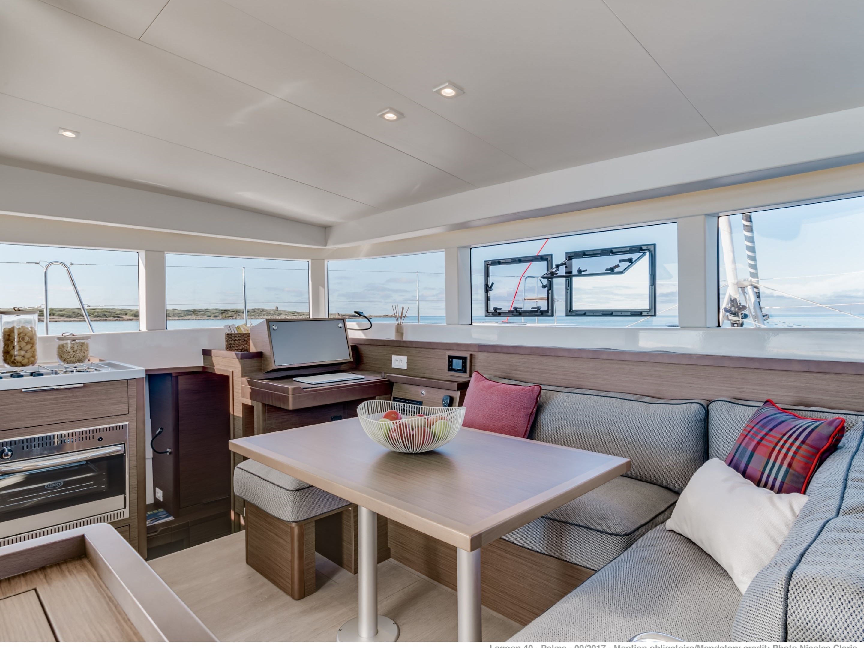 фото Lagoon 40 3