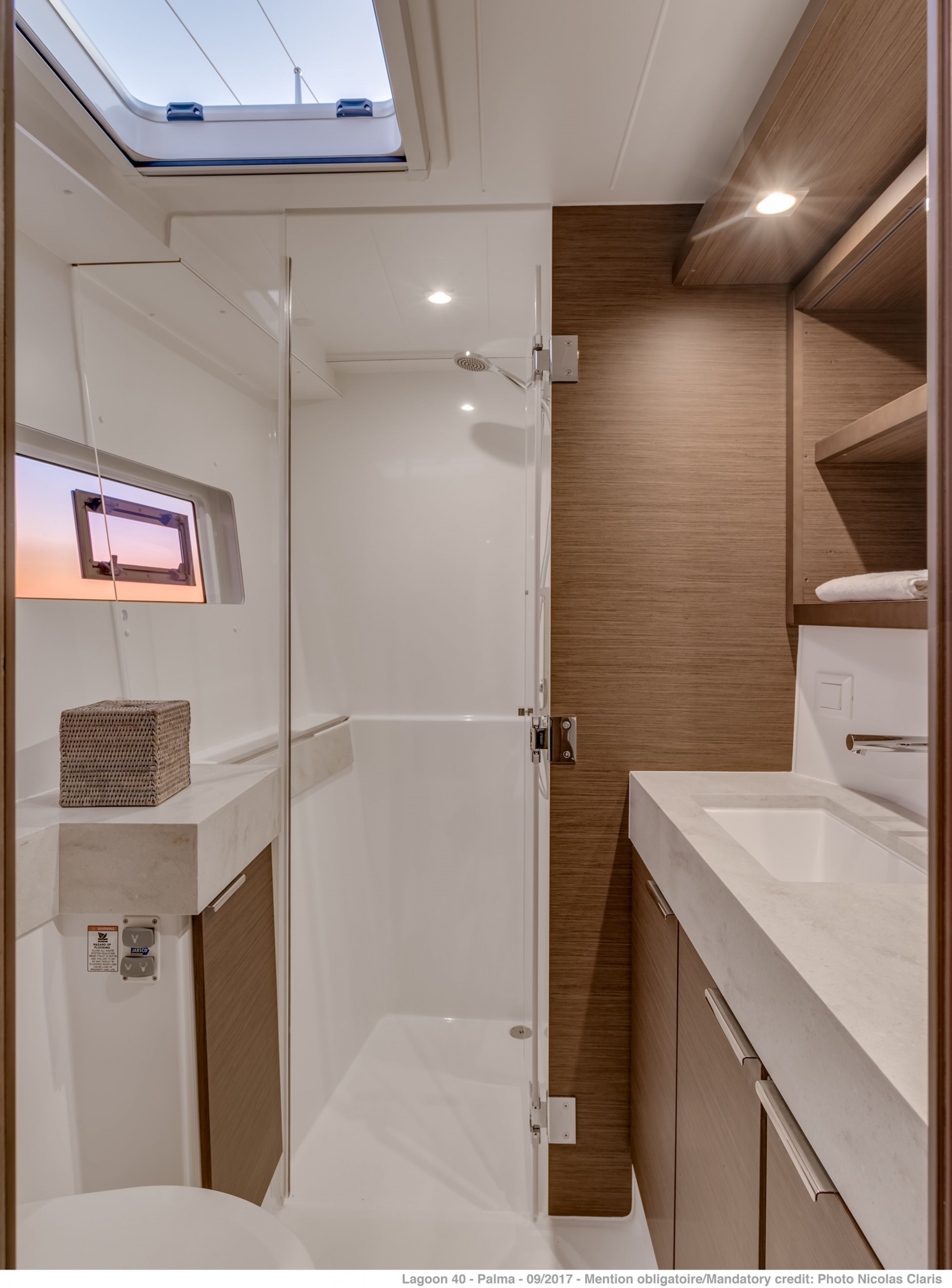 фото Lagoon 40 11