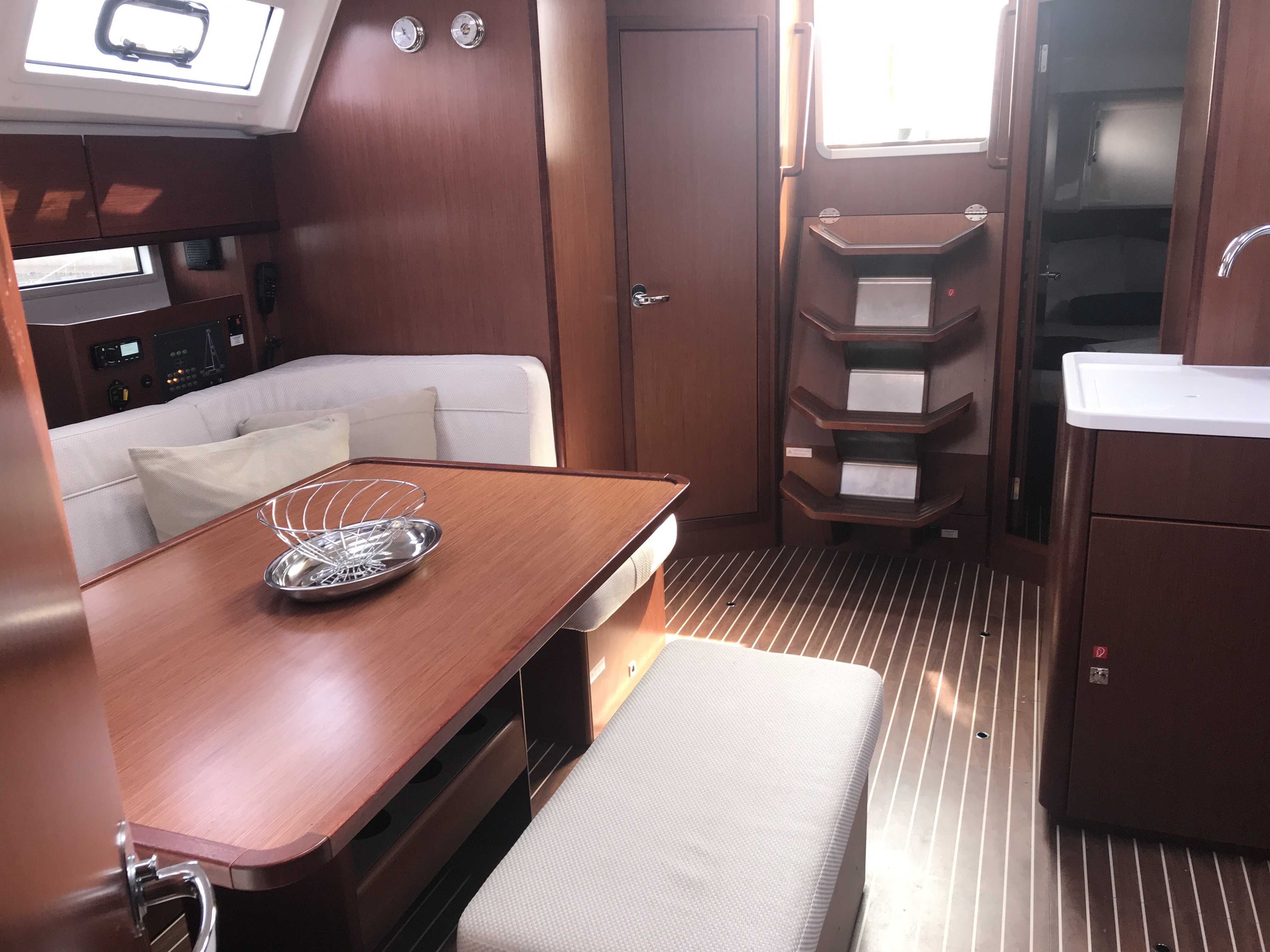 foto Bavaria Cruiser 46 12