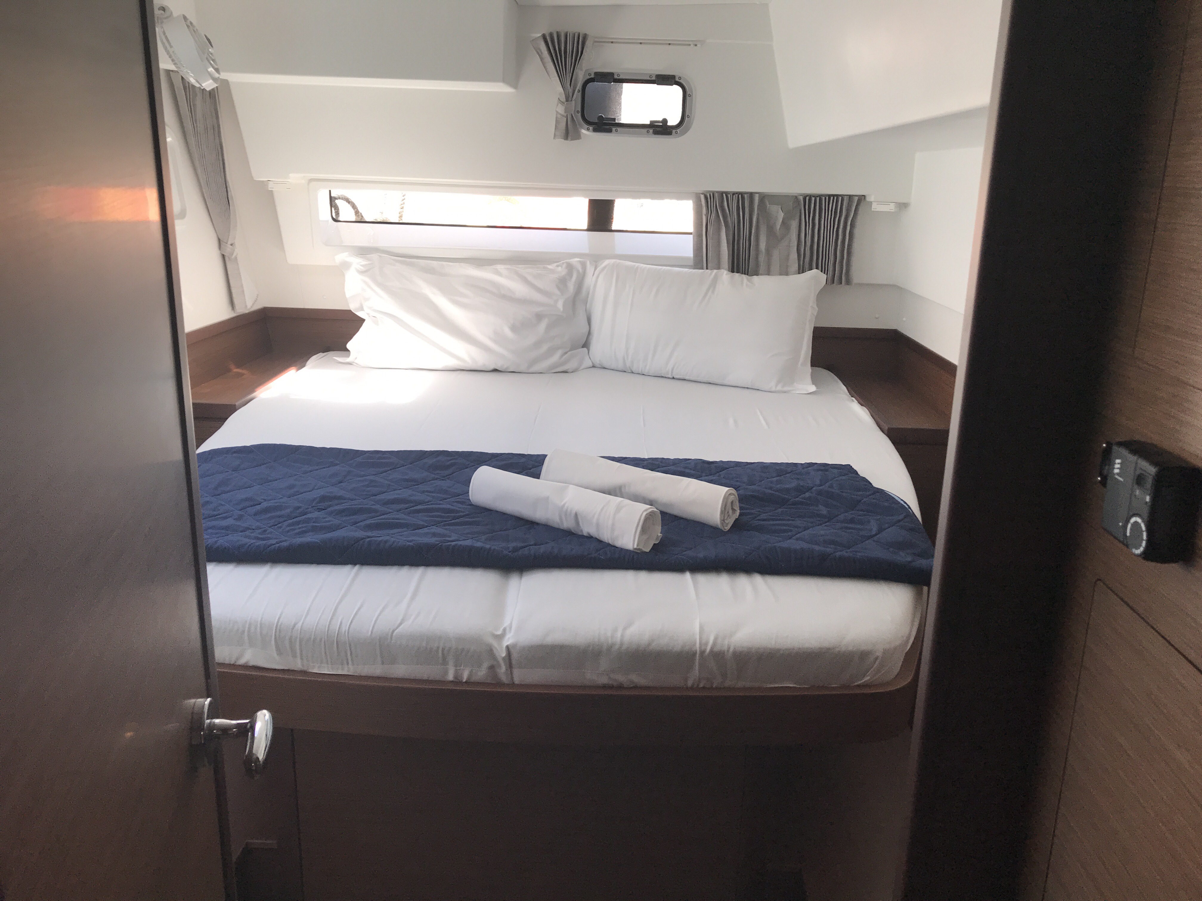 фото Lagoon 42 8