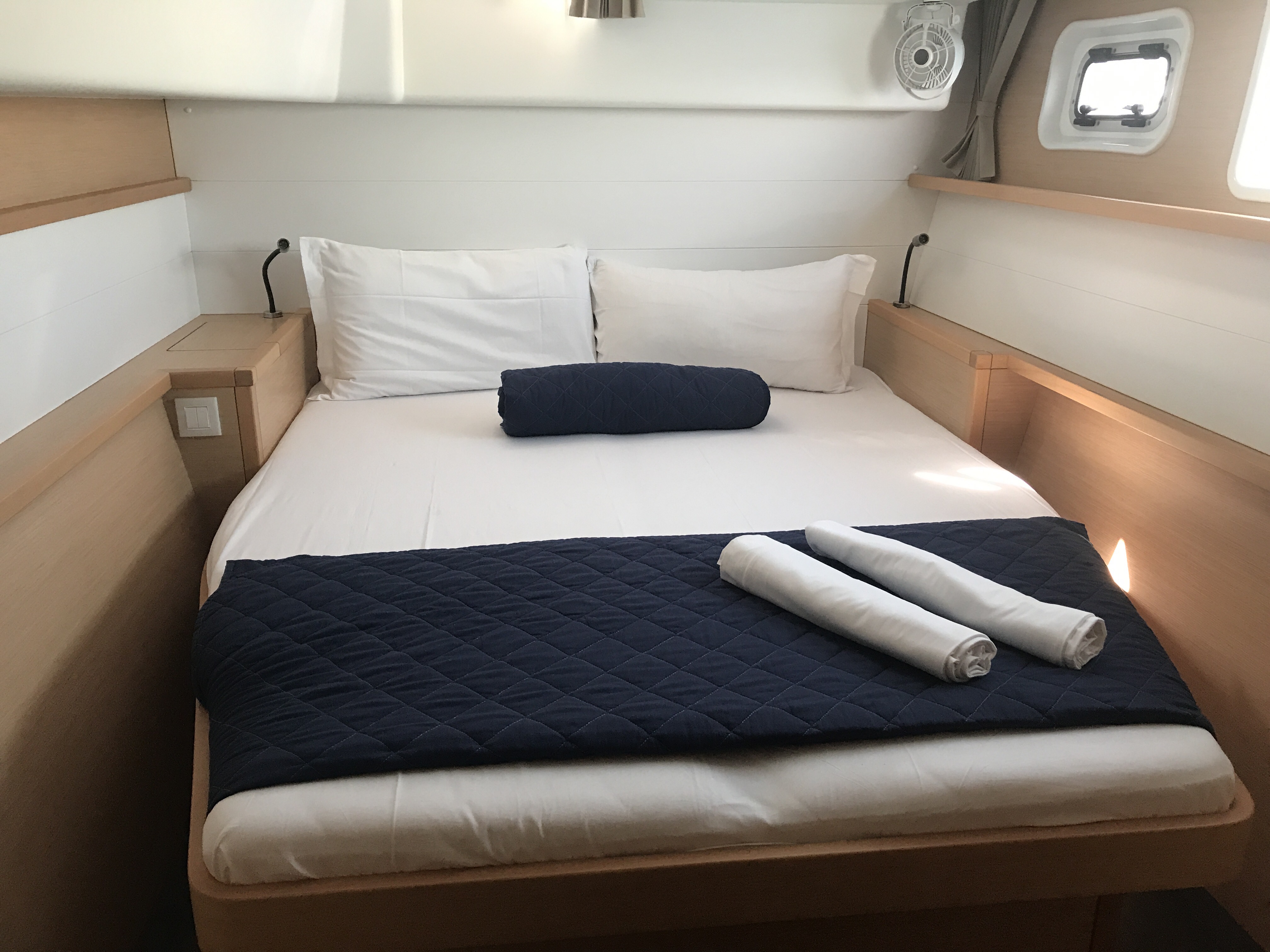 photo Lagoon 450  Flybridge 18