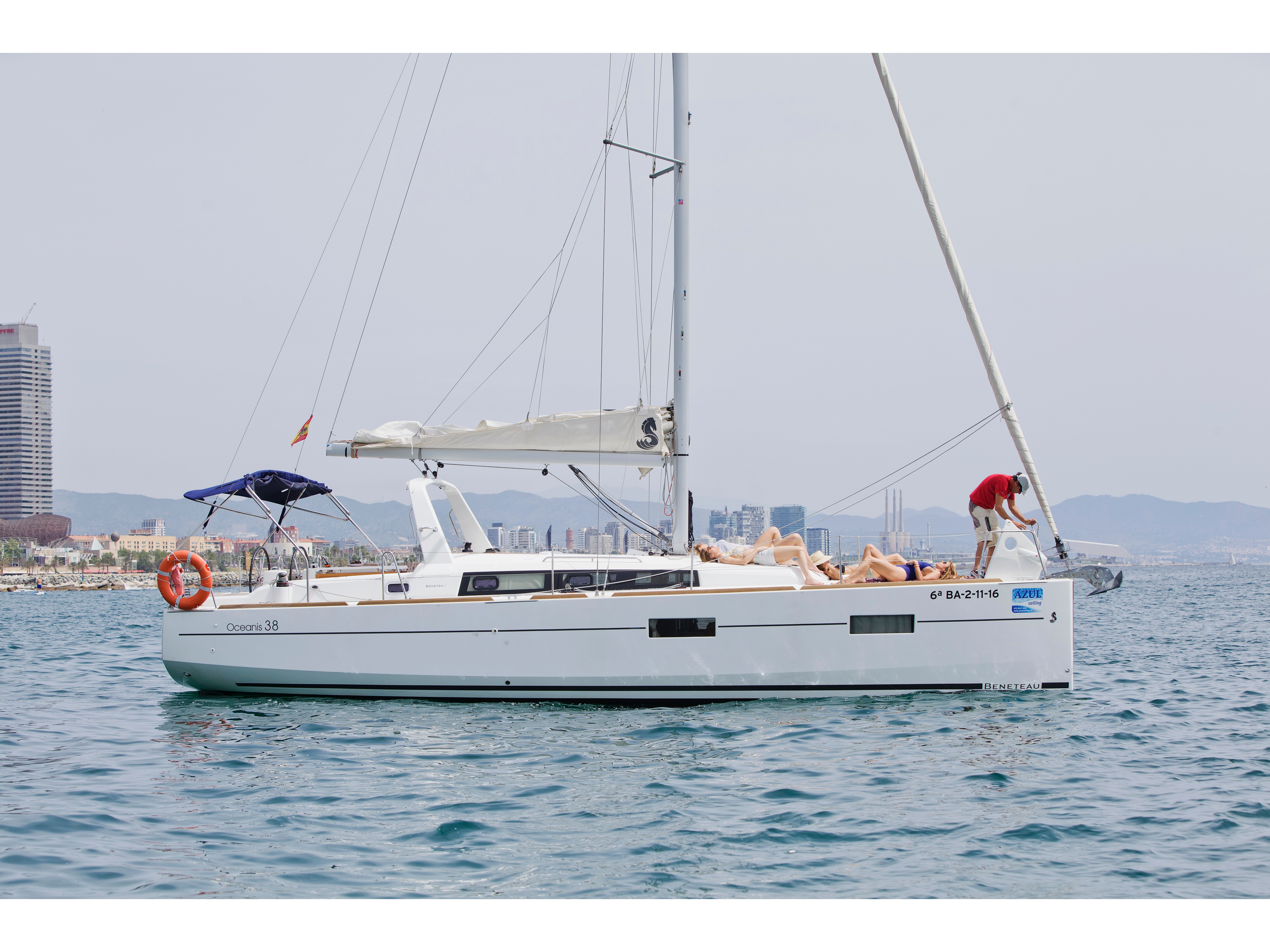 Oceanis 38