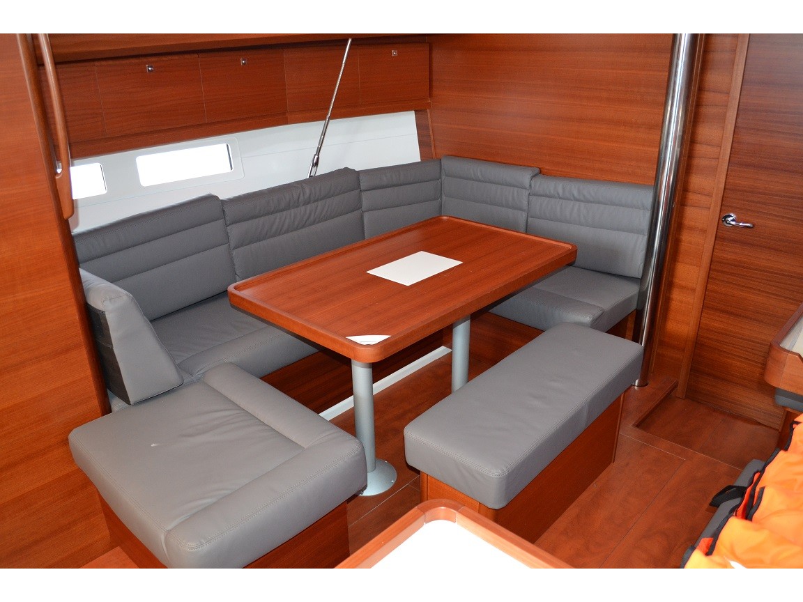 S/Y - Dufour 412 Grand large - 3 Cabins - Built 2017