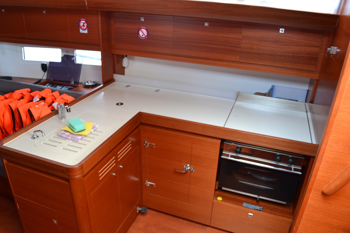фото Dufour 412 Grand large 8