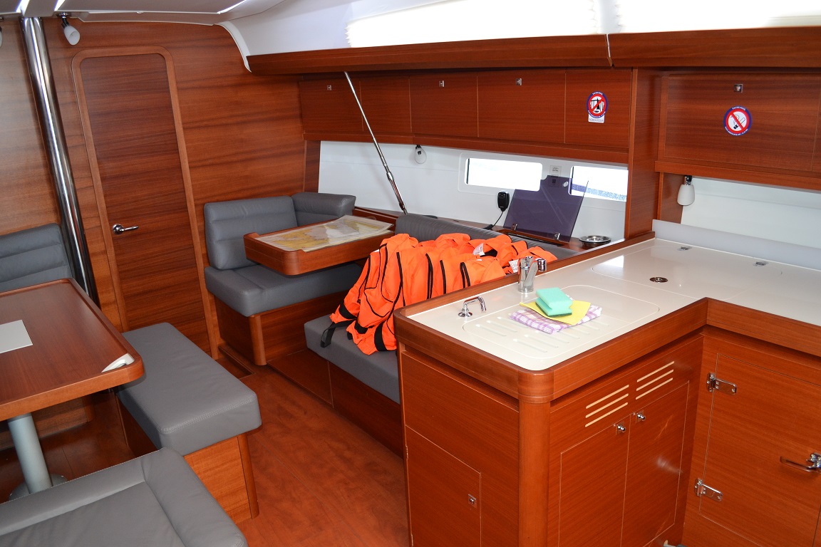 фото Dufour 412 Grand large 10