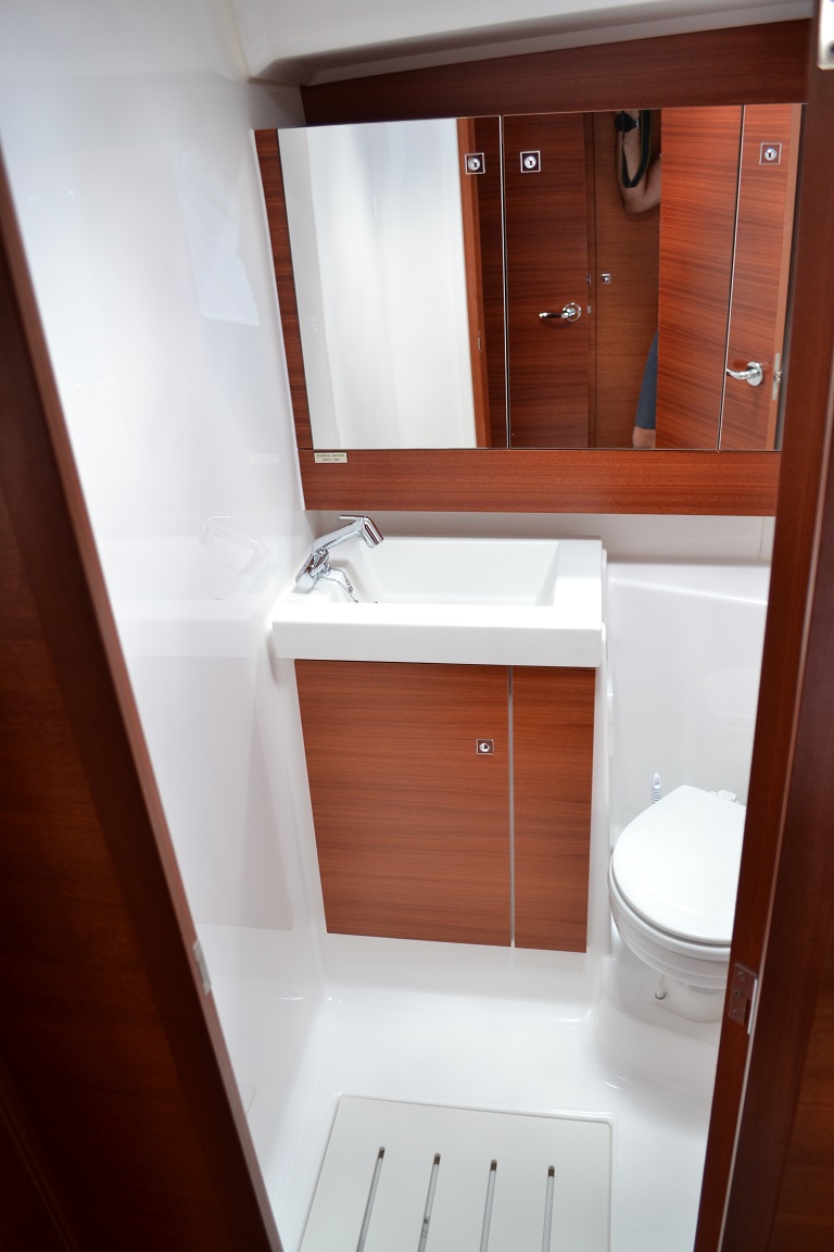 фото Dufour 412 Grand large 13
