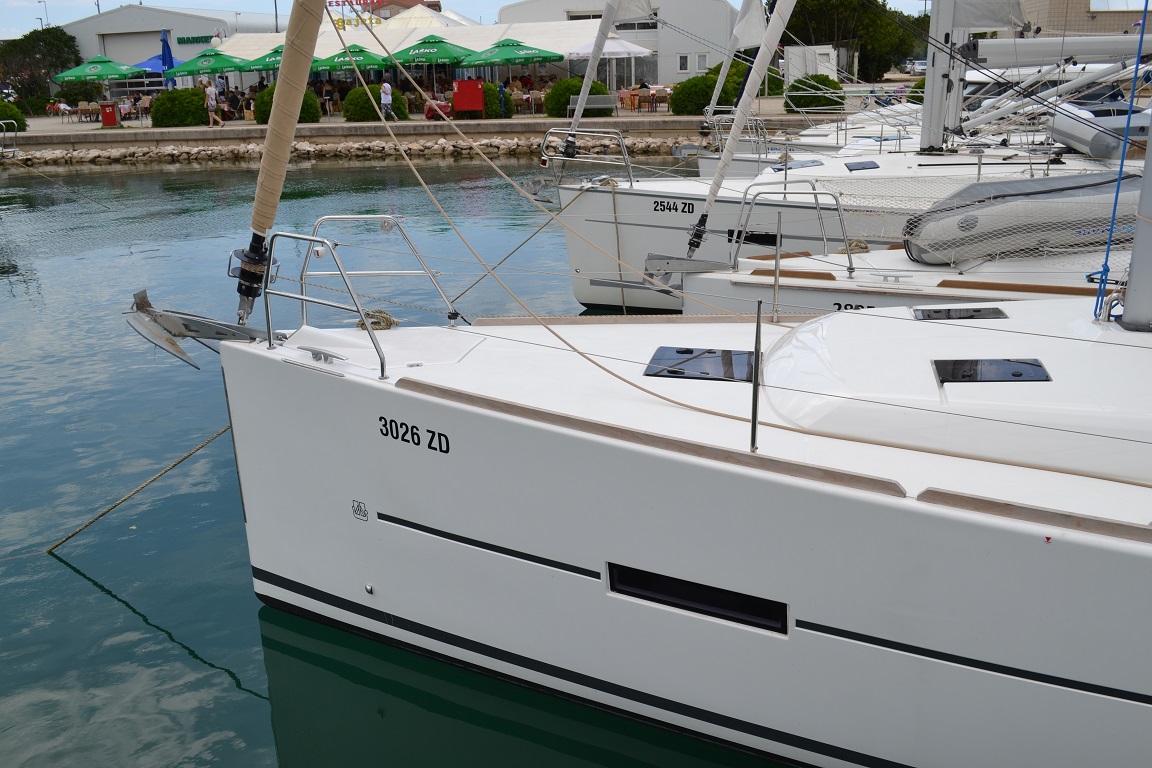 фото Dufour 412 Grand large 19