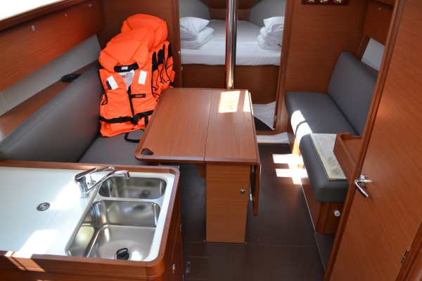 фото Dufour 360 Grand Large 13