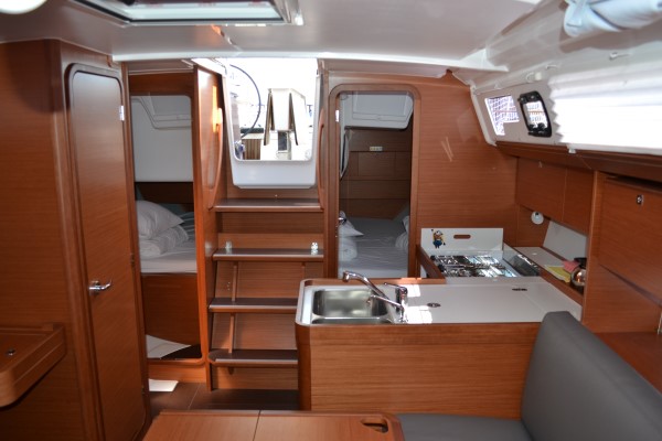 фото Dufour 360 Grand Large 17