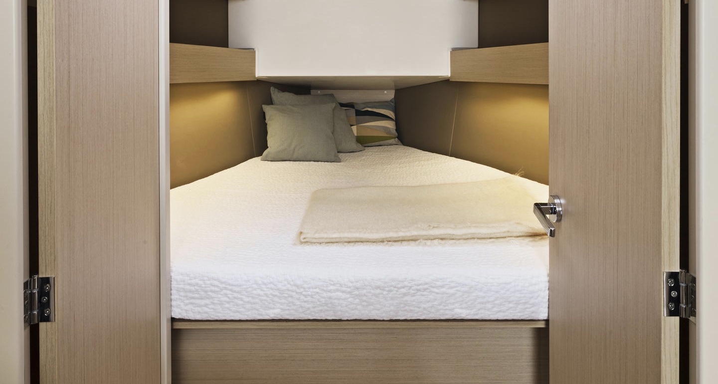 photo Oceanis 30.1 1