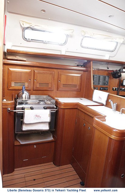 照片 Oceanis 373 12