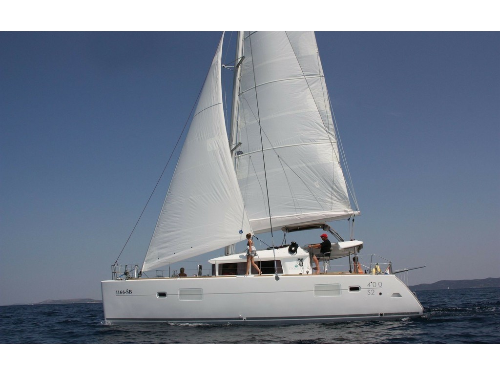 фото Lagoon 400 S2 1