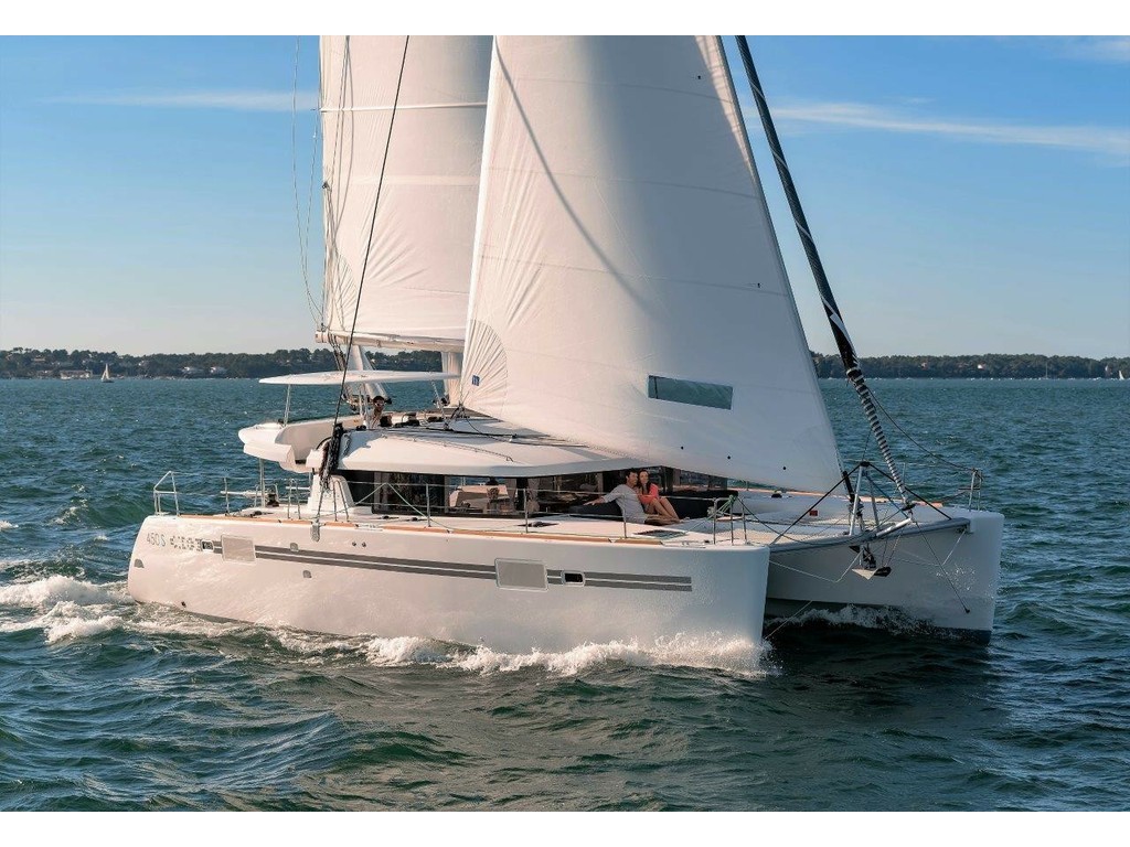 صور Lagoon 450 Sport 1