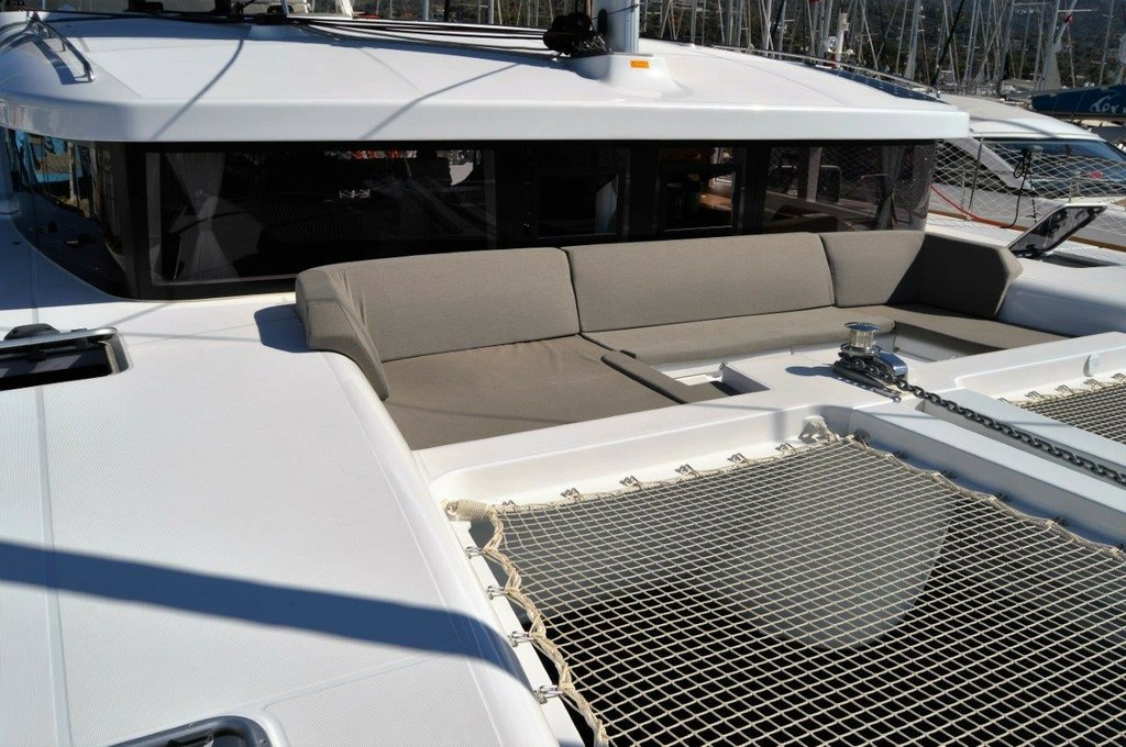 صور Lagoon 450 Sport 7