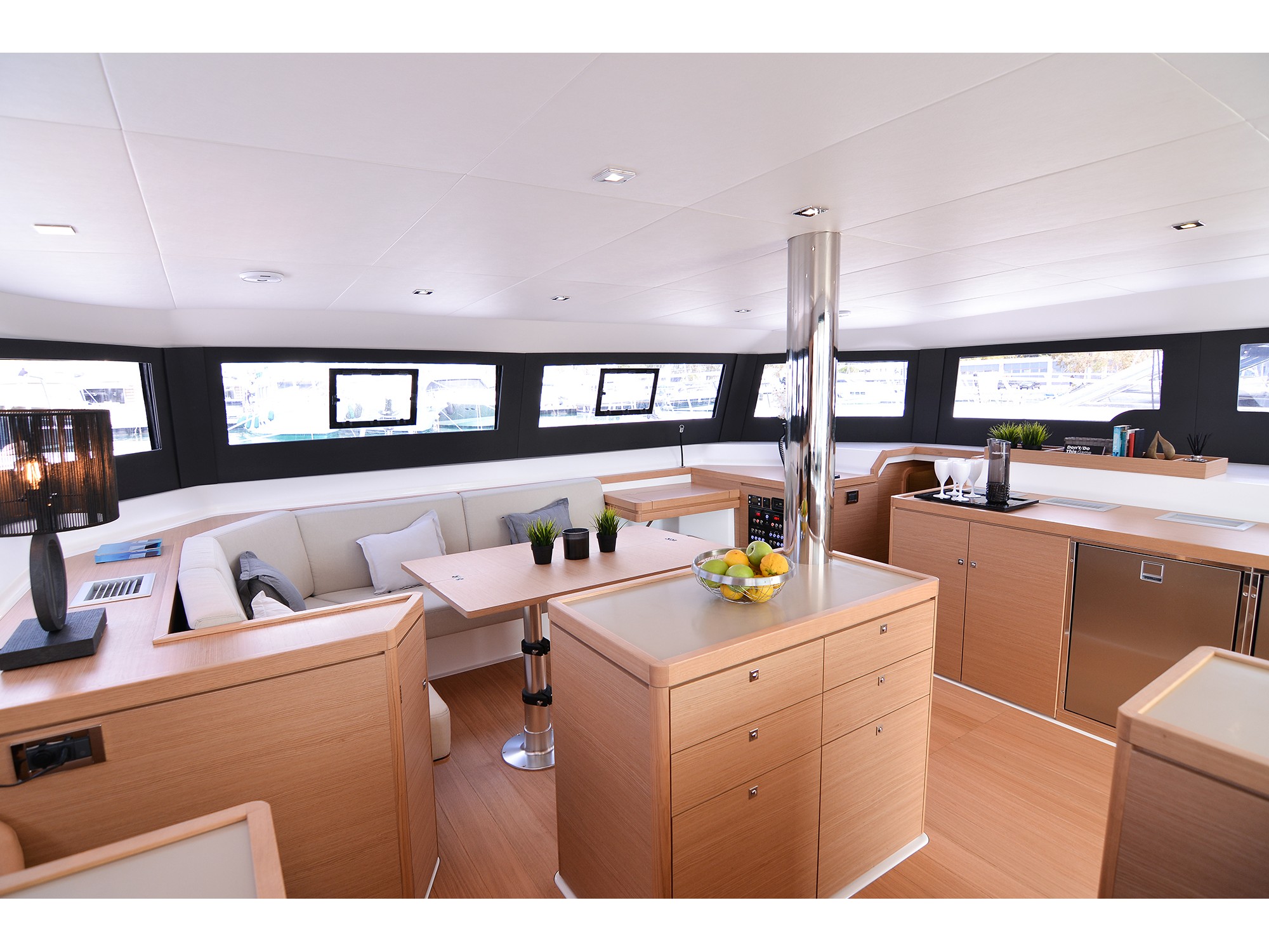 Interior image Mojito *skipper's fee is included in the price / Dufour Catamaran 48[G]