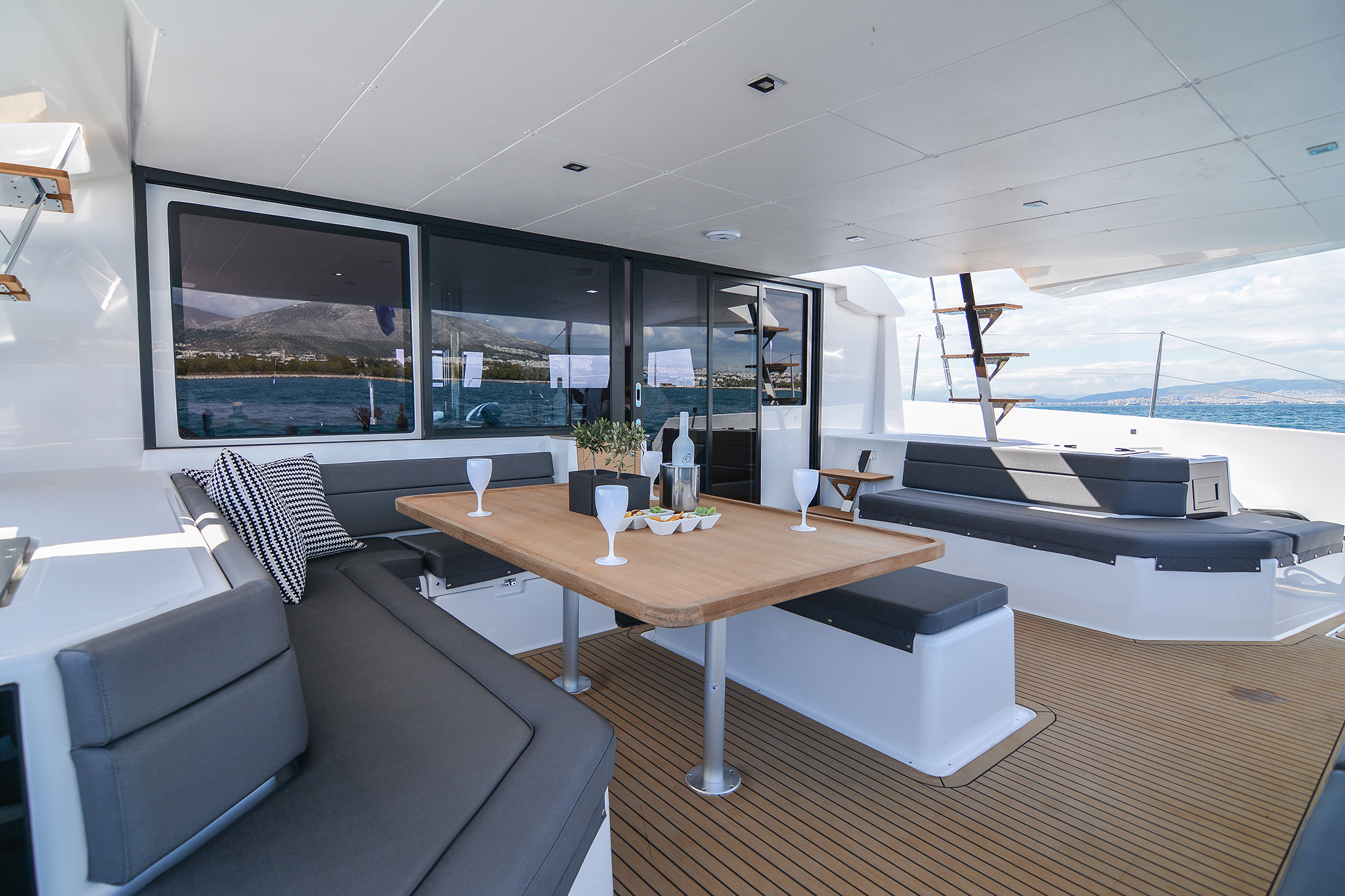  Mojito *skipper's fee is included in the price / Dufour Catamaran 48[G]