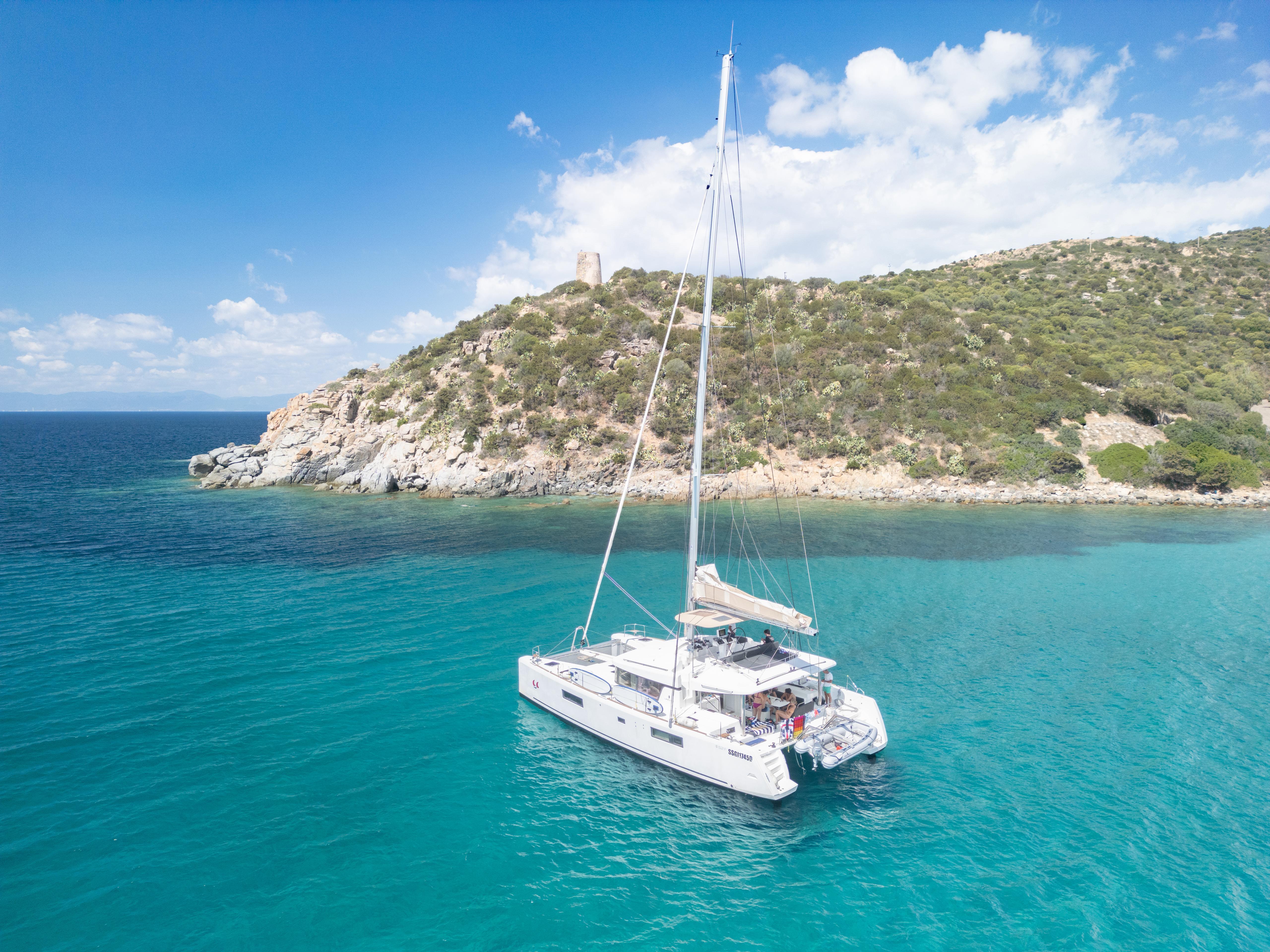 Cala Luna , Lagoon 52F