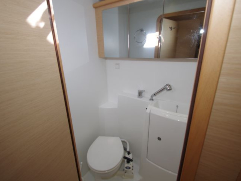 صور Lagoon 421 12