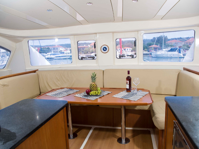 صور Leopard 384 10