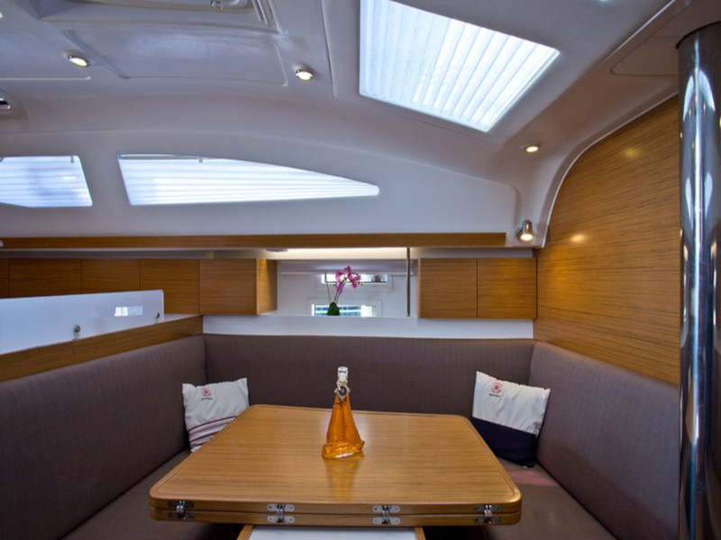 foto Elan Impression 40 22