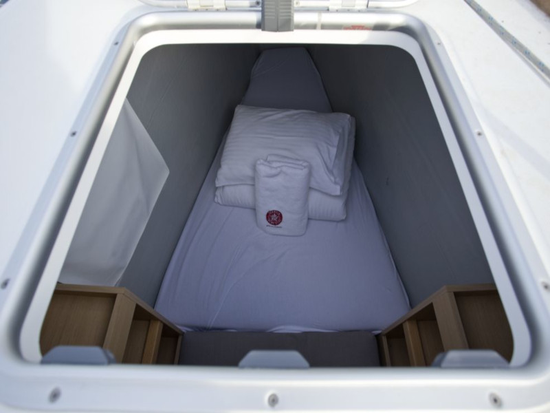 photo Lagoon 450  Flybridge 6