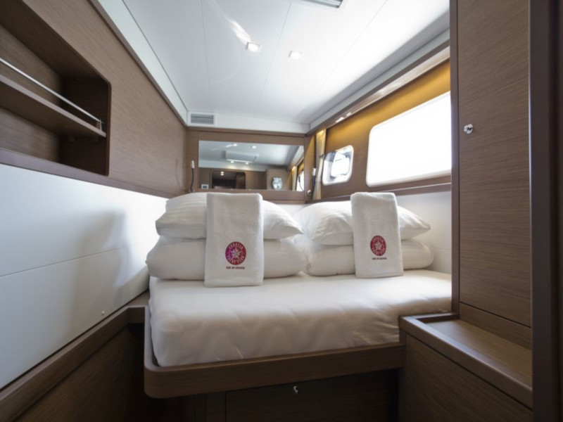 photo Lagoon 450  Flybridge 27