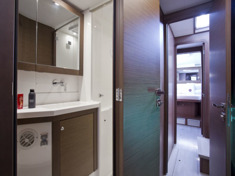 photo Lagoon 450  Flybridge 31