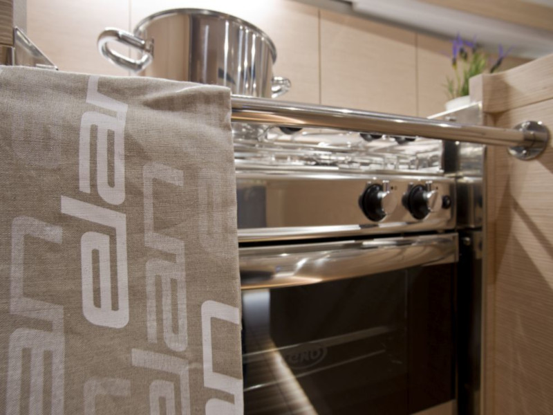 foto Elan Impression 45 3