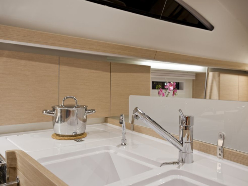 foto Elan Impression 45 10