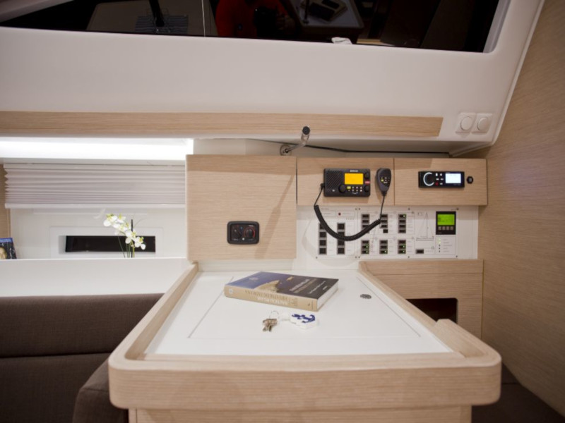 foto Elan Impression 45 14