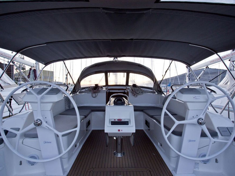 photo Bavaria Cruiser 46 16