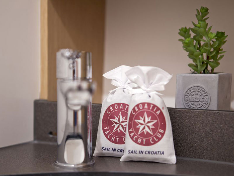 photo Bavaria Cruiser 46 21