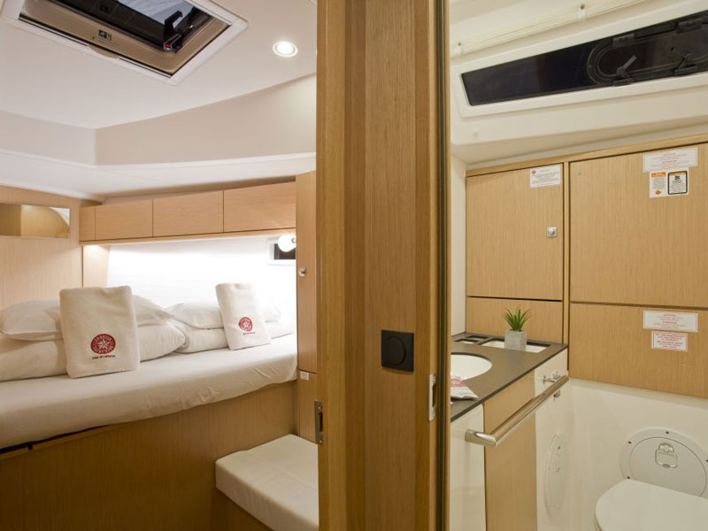 photo Bavaria Cruiser 46 33