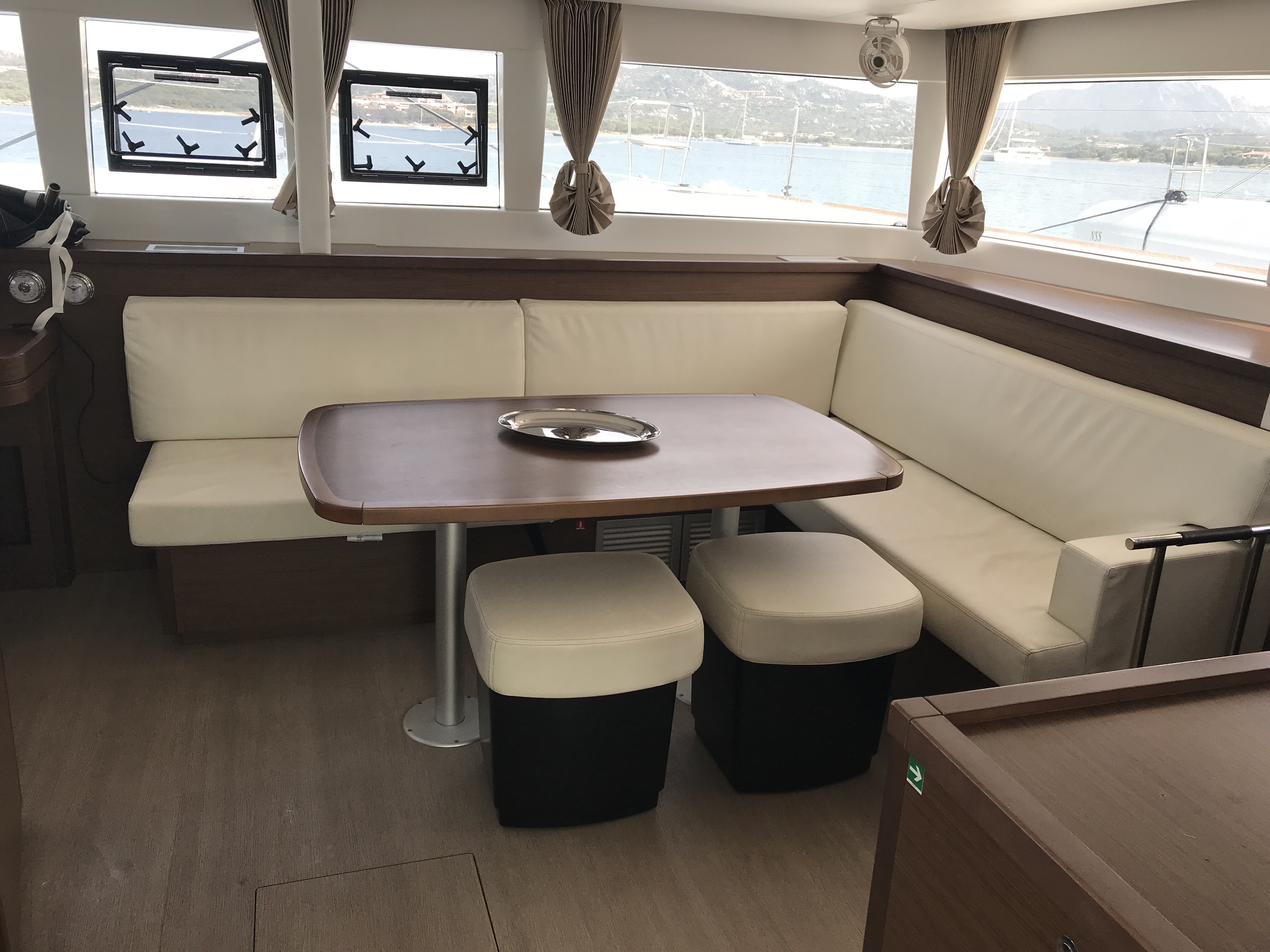 foto Lagoon 450  Flybridge 17