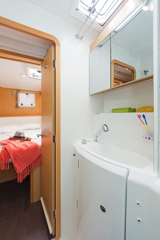 foto Lagoon 400 S2 10