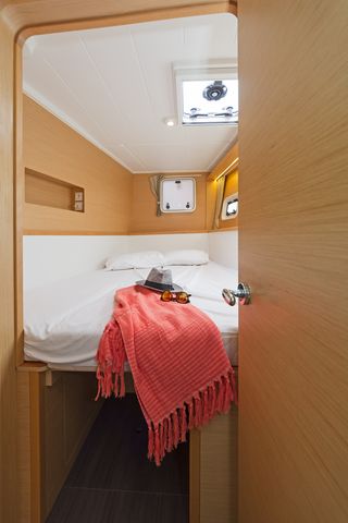 foto Lagoon 400 S2 11