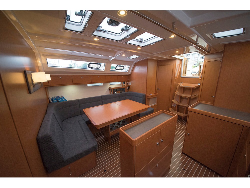 Interior image Aurora / Bavaria 46 Cruiser[G]