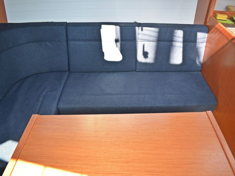 foto Bavaria Cruiser 37 3