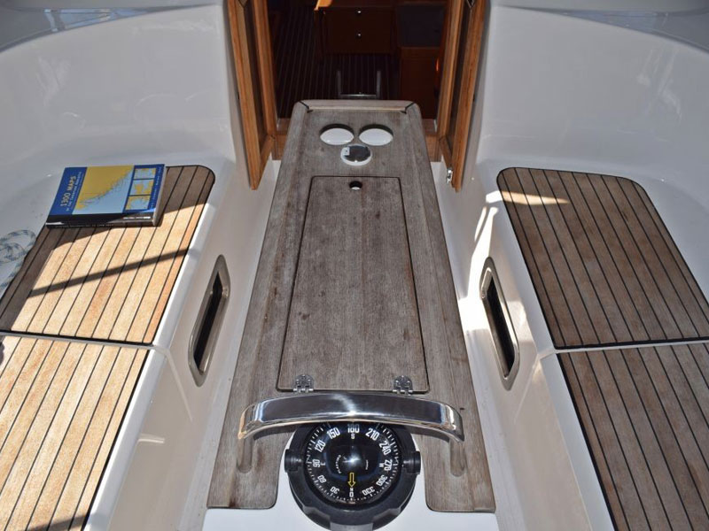 foto Bavaria Cruiser 37 5