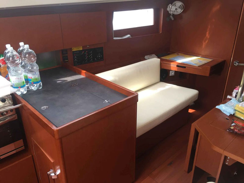 照片 Oceanis 41.1 6