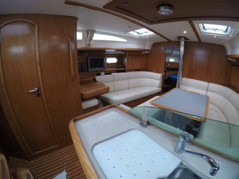 صور Sun Odyssey 40.3 9