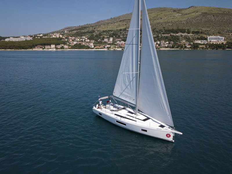 photo Oceanis 51.1 17