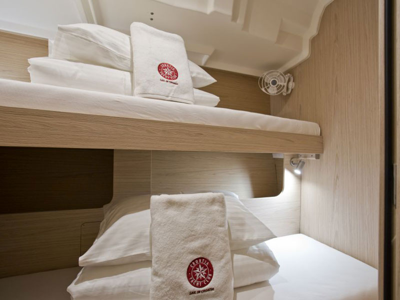 photo Oceanis 51.1 31