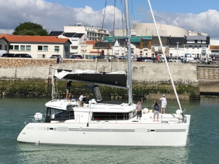 Lagoon 450 F